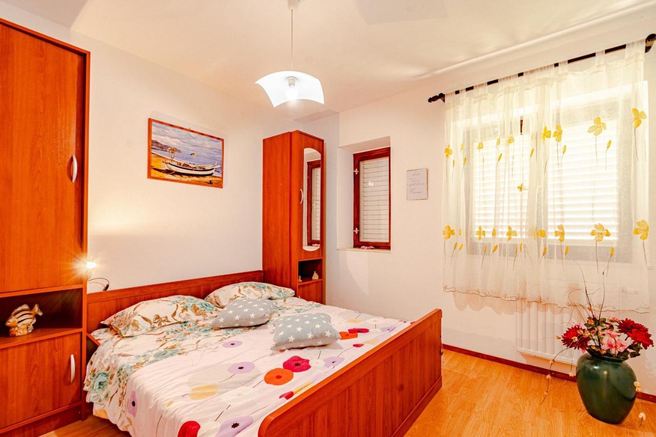 Apartments And Rooms With Parking Space Mali Ston Exteriér fotografie