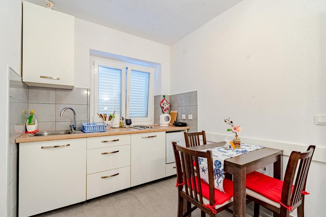 Apartments And Rooms With Parking Space Mali Ston Exteriér fotografie