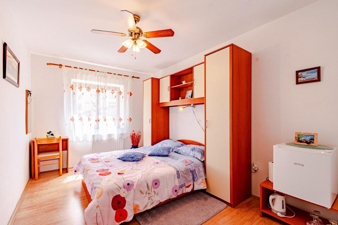 Apartments And Rooms With Parking Space Mali Ston Exteriér fotografie