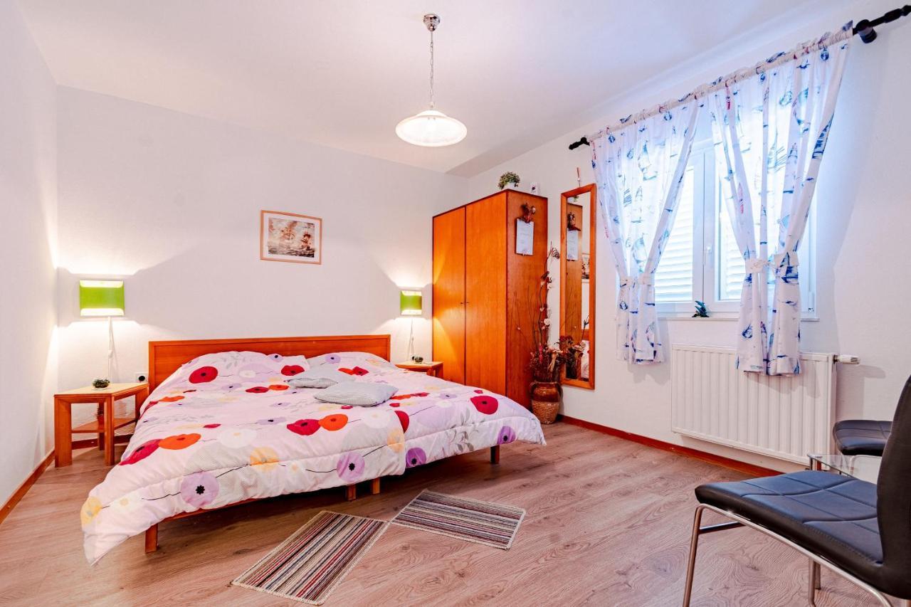 Apartments And Rooms With Parking Space Mali Ston Exteriér fotografie